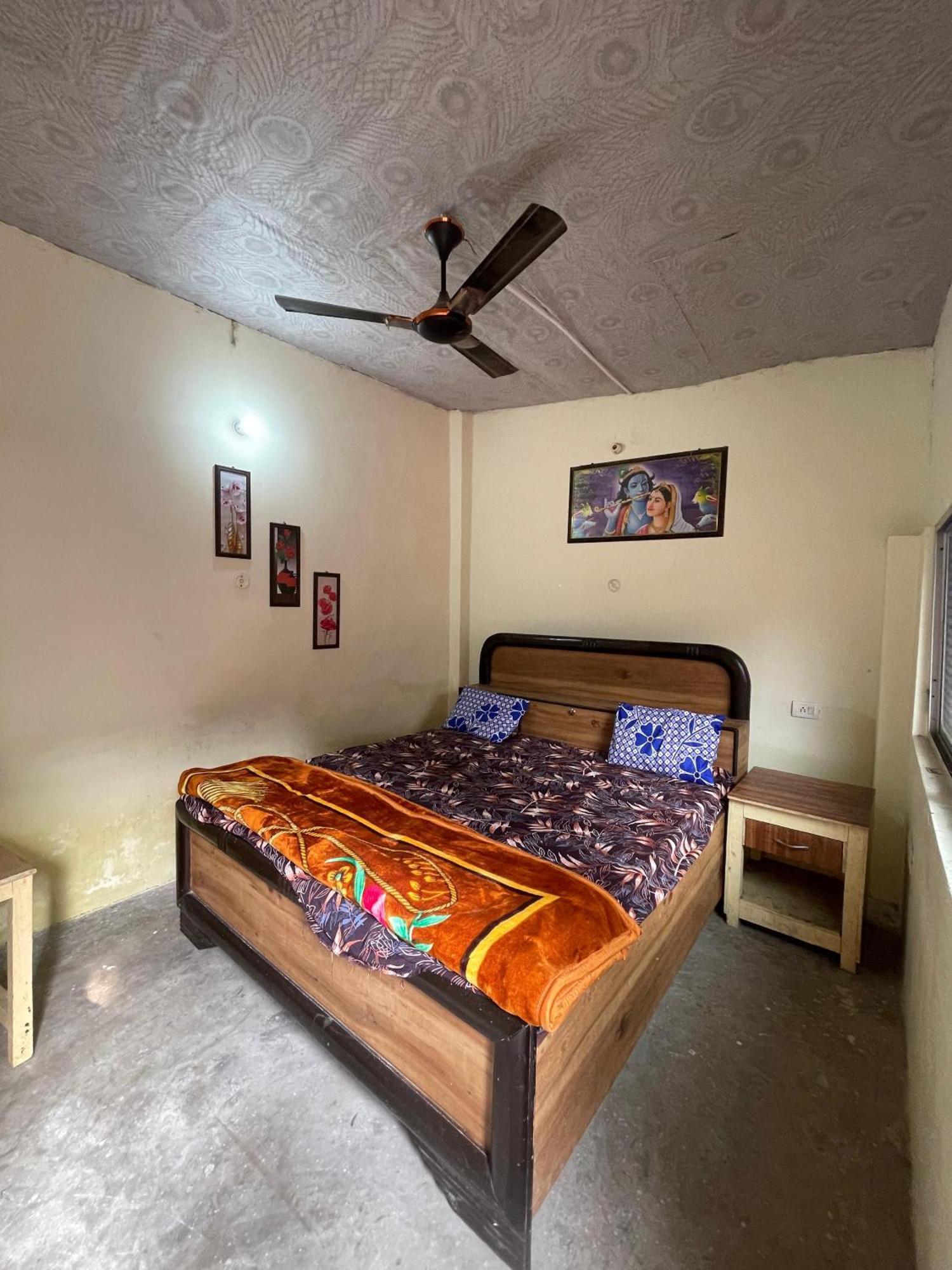 Shree Krishna Garden Hotel Jhusi Exterior photo