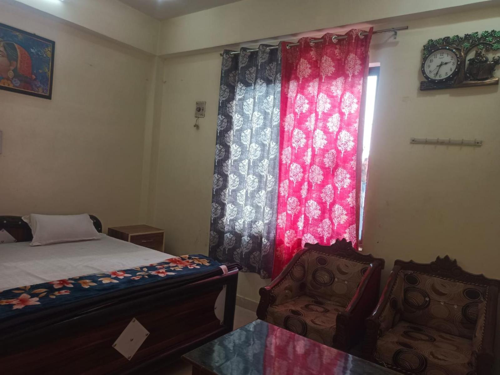Shree Krishna Garden Hotel Jhusi Exterior photo
